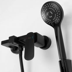 Смеситель для ванны Rea Berg Black matt B2040