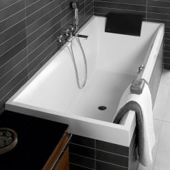 Ванна квариловая Villeroy&Boch Squaro 180x80 UBQ180SQR2V-01 с ножками, белая