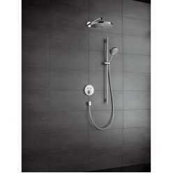 Смеситель Hansgrohe ShowerSelect S для душа и ванны 15748000