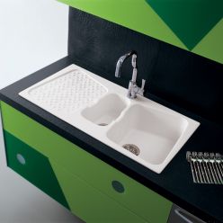 Смеситель для кухни Oras Il Bagno Alessi One 8535F с клапаном
