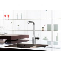 Смеситель Grohe Essence 30270000 для кухонной мойки