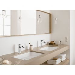 Смеситель Hansgrohe Metris Classic 31077000 для раковины