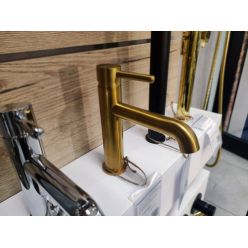 Смеситель Whitecross Y brushed gold Y1211GLB для раковины, цвет брашированное золото